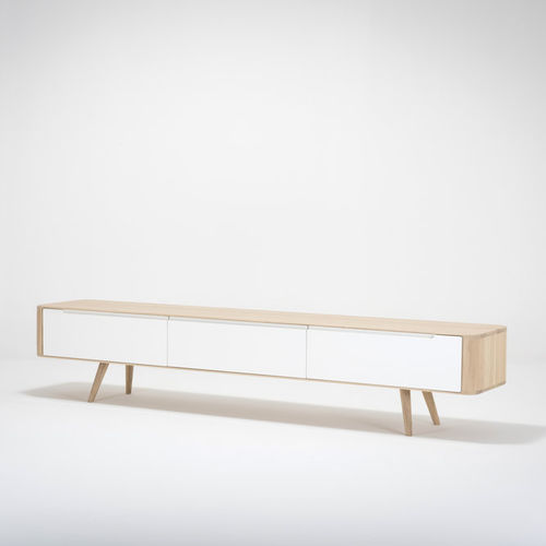 Modernes Fernsehmöbel - ENA - Gazzda - lowboard / Eiche / MDF