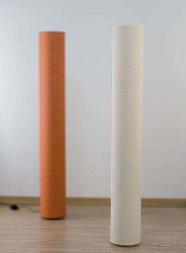 Moderne Leuchtsäule - TUB P - Luxcambra - Baumwolle / fluoreszierend / für den Innenraum
