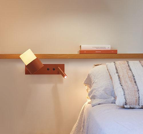 Moderne Wandleuchte - KAN A - Luxcambra - für den Innenraum / aus lackiertem Metall / Baumwolle