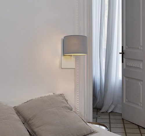 Moderne Wandleuchte - RUM - Luxcambra - für den Innenraum / aus lackiertem Metall / Textil