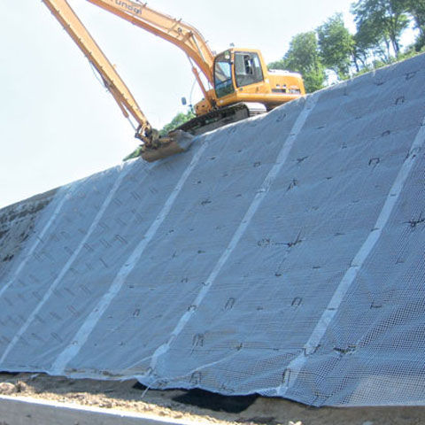 Geogitter für Erosionsschutz - SECUGRID® M3 CLAMP - NAUE - Schutz / verstärkend / für Stützmauer
