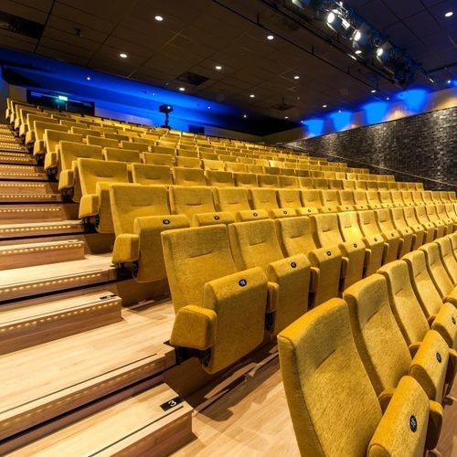 Moderner Auditoriumsessel - Plaza - Jezet Seating - feuerfester Stoff / Buche / Metall