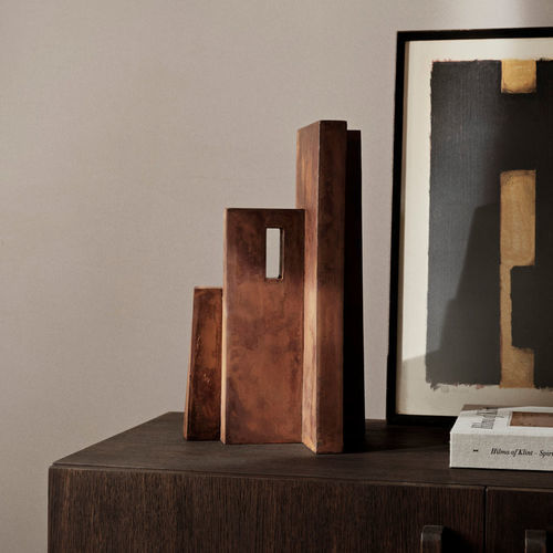 Skulptur aus lackiertem Metall - Aperture - Ferm Living - freistehend / rot / Architektur