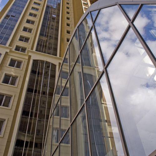 Vorhangfassade aus Aluminium und Glas - EL 7200 - Elvial - Glas