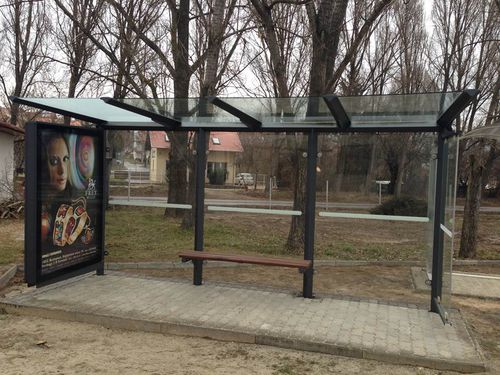 Metall-Buswartehalle - E4/ ECO - Euroelement Ltd. - Glas