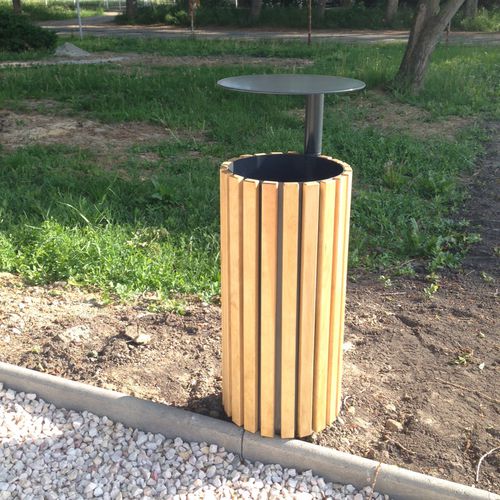 Park-Abfallbehälter - 1 - Euroelement Ltd. - Holz / mit Deckel / modern
