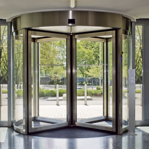 Tür für Innenbereich - Usluga Glass - Glas / mit zentraler Drehachse / Glas