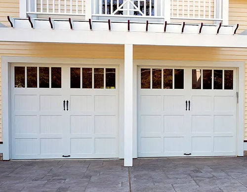 Sektionale Garagentür - RESERVE® WOOD SEMI-CUSTOM - Copy door - einflügelig / Zedernholz / Mahagoni