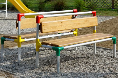 Moderne Bank für den öffentlichen Raum - KAGP045 - Kreal - Holz / Aluminium / mit Rückenlehne