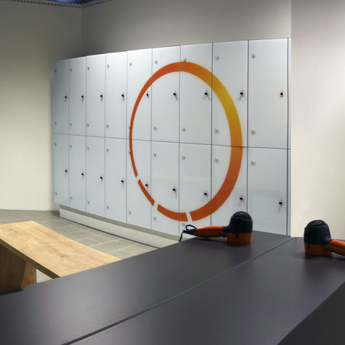 Glasgarderobenschrank - GLASS - Frajt s.r.o. - für Sportanlage / für Büro / für Wellnesscenter