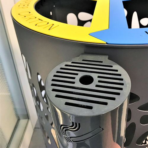 Wandmontierter Aschenbecher - ASH BIN - THE ITALIAN LAB SRL - Stahl / für den Außenbereich / für öffentliche Bereiche