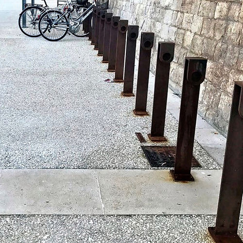 Bodenstehender Fahrradständer - AGO - THE ITALIAN LAB SRL - für öffentliche Bereiche / galvanisiertem Stahl / Stahlblech