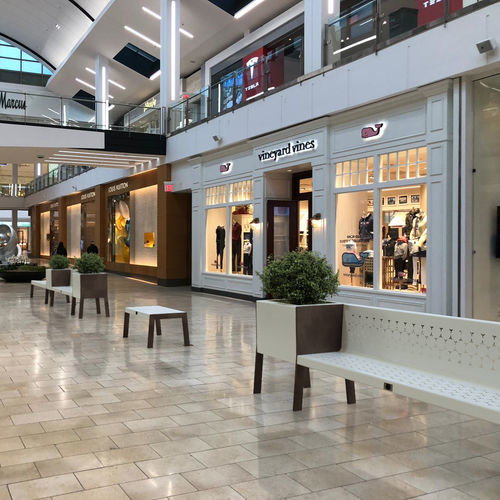 Moderne Bank für den öffentlichen Raum - MALL ELES - THE ITALIAN LAB SRL - Stahlblech / galvanisiertem Stahl / pulverbeschichteter Stahl