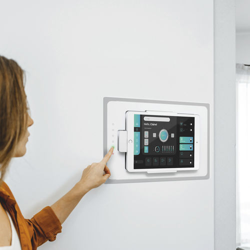 IPad®-Ständer / für Privatgebrauch - TOUCHDOCK - iRoom Gmbh - wandmontiert / für Gewerbegebrauch / horizontal