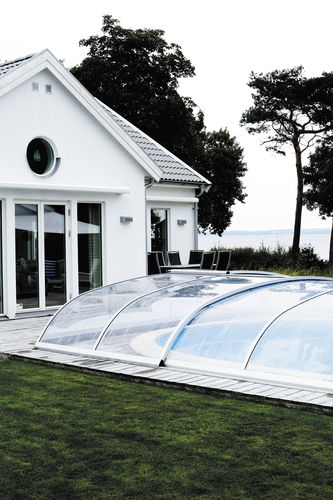 Niedrige Schwimmbadüberdachung - NOVA COMFORT - Gullberg & Jansson AB - Schiebe / Aluminium / motorisiert