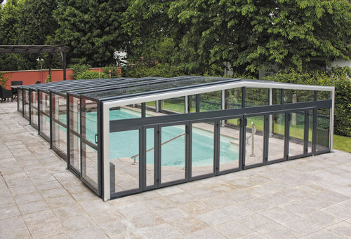 Hohe Schwimmbadüberdachung - ATLAS - Gullberg & Jansson AB - Aluminium / motorisiert