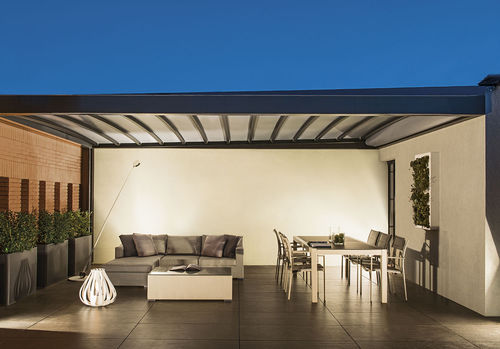 Angebaute Pergola - PARTERRE : PAREO - Frigerio Living - Metall / PVC