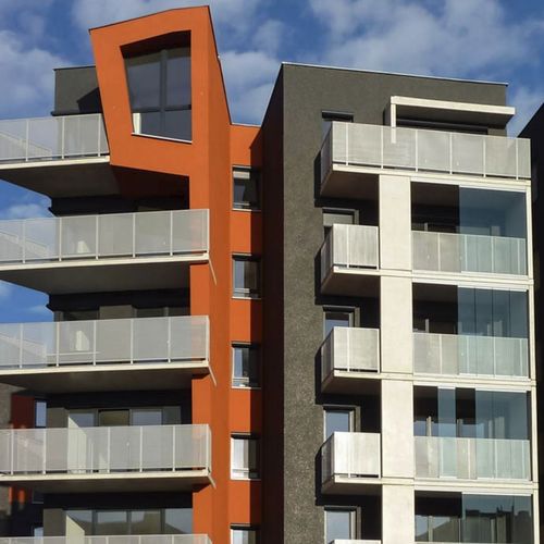 Aluminium-Geländer - SKRZYDLATA - Copal - Glasplatten / für Außenbereich / für Balkon