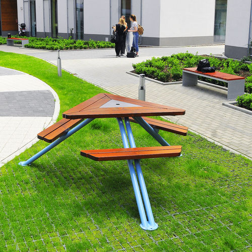 Moderner Picknicktisch - MARS 13.500  - ZANO Street Furniture - Laubholz / Kiefer / Iroko