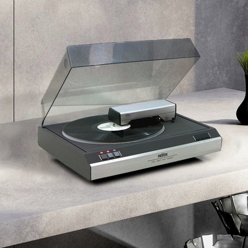 Manueller Schallplattenspieler - B795 - Revox - Riemen / 33 / mit integriertem Phonovorverstärker