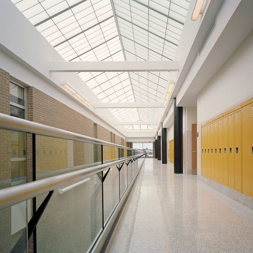 Metall-Dachverglasung - PRE-ENGINEERED SKYROOFS® - Kalwall - pyramidenförmig