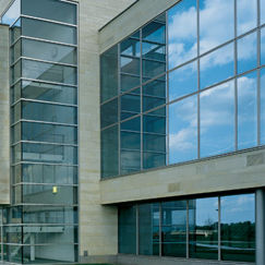 Sonnenschutzglasscheibe - STOPSOL  - Clear glass - transparent / für Fassaden