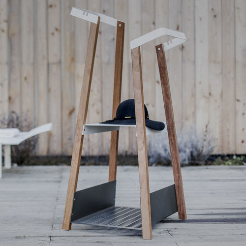 Bodenstehender Garderobenständer - Salto SAL200 - egoé - modern / Stahl / Massivholz