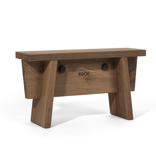 Moderner Hocker - Štok STK110 - egoé - Massivholz / Esche / Gestell aus Holz