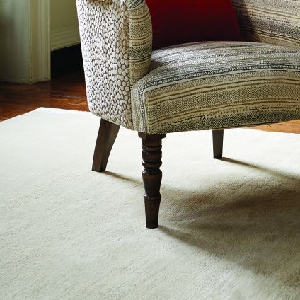 Moderner Teppich - AGRA - Jacaranda - einfarbig / Wolle / Tencel®
