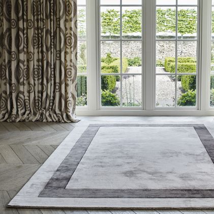 Moderner Teppich - SIMLA BORDERED - Jacaranda - einfarbig / Tencel® / rechteckig
