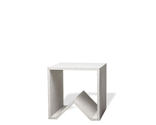 Moderner Hocker - angulus mutatio - CO33 - Beton / Gestell aus Beton / mit Kufengestell