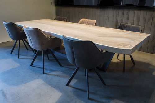 Moderner Esstisch - SUAR WOOD - Unik - Nussbaum / Massivholz / lackiertes Holz