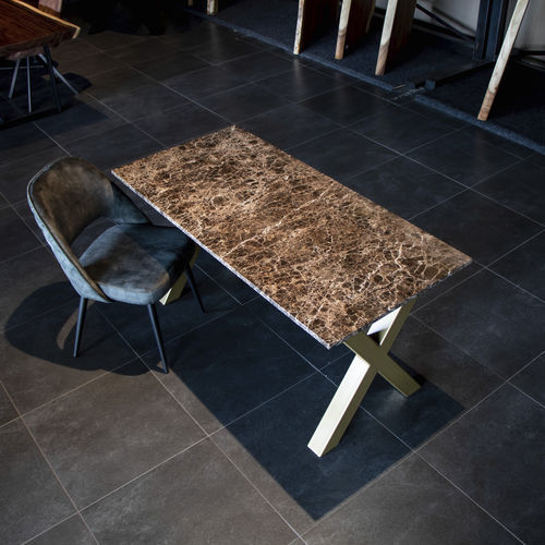 Esstisch / originelles Design - Unik - Marmor / Gestell aus Metall / rechteckig