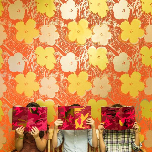 Moderne Tapete - FLOWERS - FLAVOR PAPER - Polyester / Blumenmotive / gold