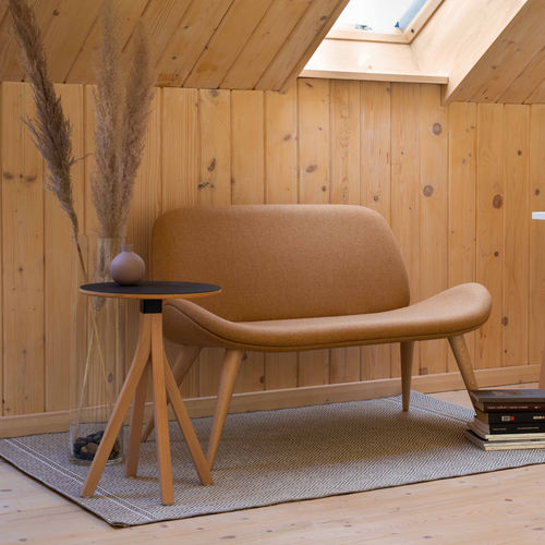 Modernes Sofa - TILKKA - Nowy Styl - Stoff / mit Kissen / ohne Armlehnen