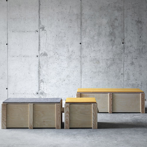Moderner Couchtisch - KREFELD - Fioroni Design - Esche / Sperrholz / Birke