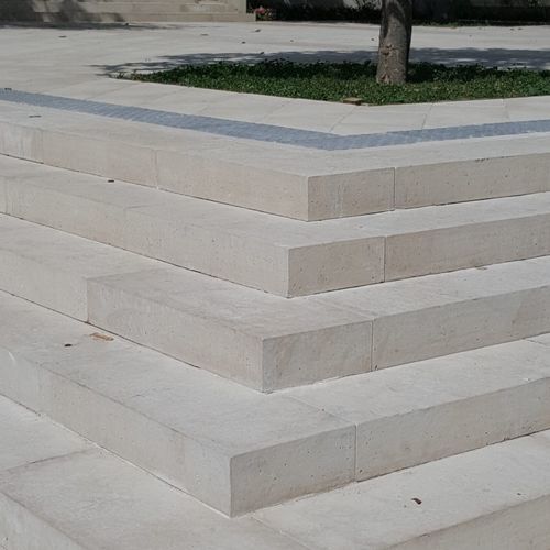 Betonstufe - BMAR2 - REPLIK - rutschfest / Fertigbau