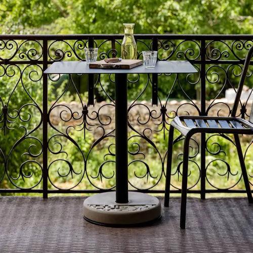 Moderner Bistrotisch - DONUT - Lyon Béton - Aluminium / Gestell aus Aluminium / Gestell aus Faserbeton