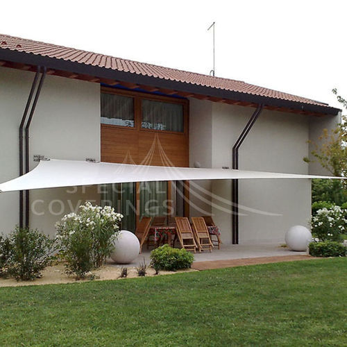UV-beständiges Sonnensegel - A Tre Alban Coverings S.r.l. - maßgefertigt / windfest / dreieckig