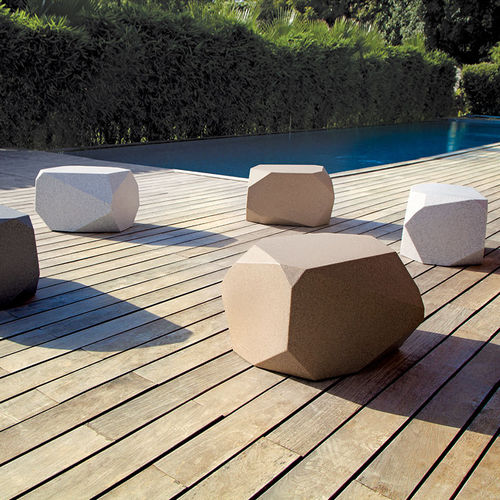 Moderner Hocker - SERENO 65P - Degardo GmbH - Kunststoff / mit Mittelfuß / maßgefertigt