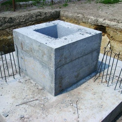Modulschalung - PLINTHS - Arbloc srl - Polyethylen / Polystyrol / für Pfeiler
