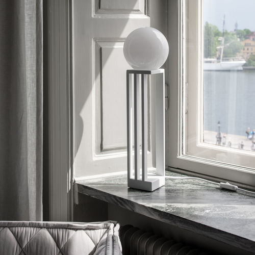 Tischlampe - Libreria  - ORSJO - pulverbeschichteter Stahl / Opalglas / modern