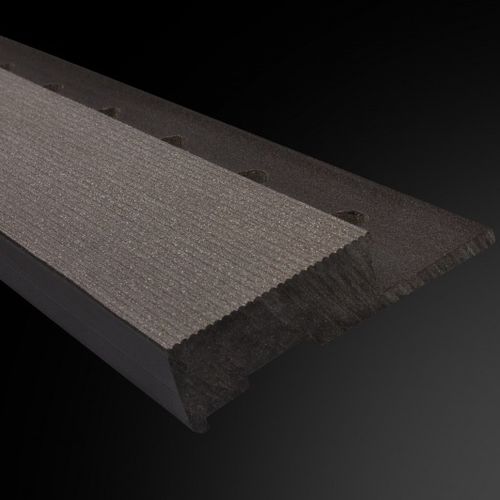 Holz-Treppenkante - plastdecor - rutschfest