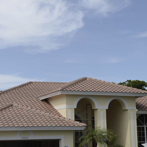 Verfalzt-Dachziegel - SANIBEL : MADERA BLEND - Crown Roof Tiles - Beton / Großformat / rot