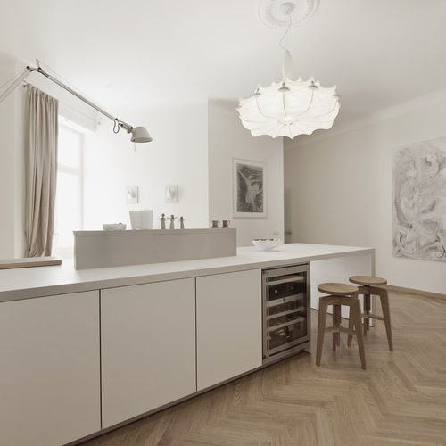 Moderner Hocker - SCREW - MINT Furniture - Eiche / Esche / amerikanischer Nussbaum