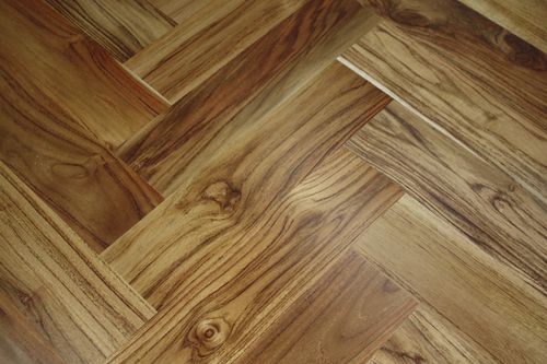 Mehrschichtparkett - DECK HERRINGBONE: TEAK NATURAL - TEKA Parquet - Teakholz / Fischgrät / geölt