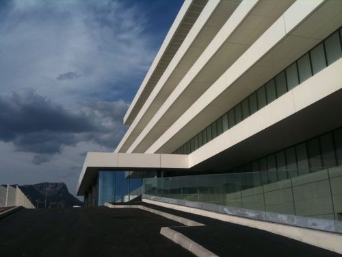 Paneel-Fassadenverkleidung - ACRYTHERM® - REBETON - Verbundwerkstoff / poliert / Steinoptik