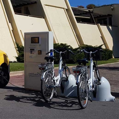 Ladestation für Elektrofahrzeug - MOBI-HUB - Clean Energy Planet - für Elektrofahrräder