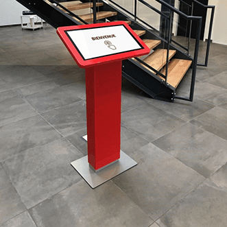 Multimedia-Infosäule - K-12 - Cube Digital Media - für den Innenraum / mit Touchscreen
