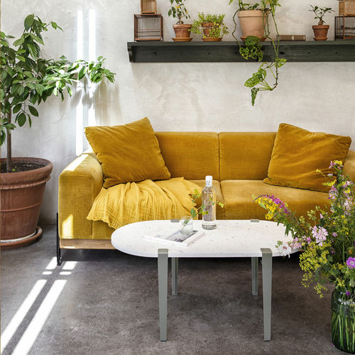 Moderner Couchtisch - VENEZIA - TIPTOE - Recyclingkunststoff / Gestell aus heißlackiertem Stahl / oval